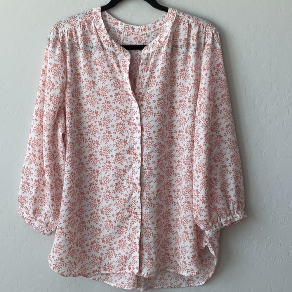 🌻 2/$8 Jachs New York Top